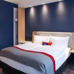 Express - By Ihg 3*