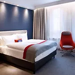 فندق Express - By Ihg 3*