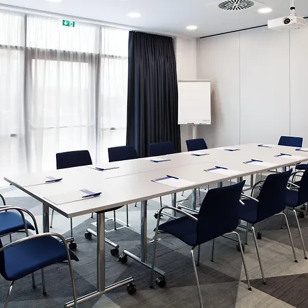 Express - By Ihg Szálloda 3*