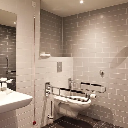 Hotell Express - By Ihg 3*