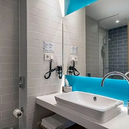Hotell Express - By Ihg