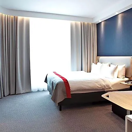 Hotell Express - By Ihg 3*