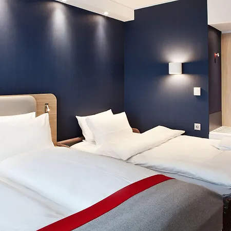 Express - By Ihg