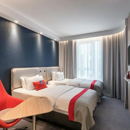 Express - By Ihg Отель