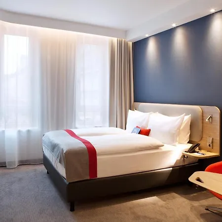 Express - By Ihg Hotell