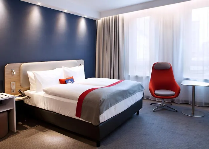 Hotel Express - By Ihg 3*